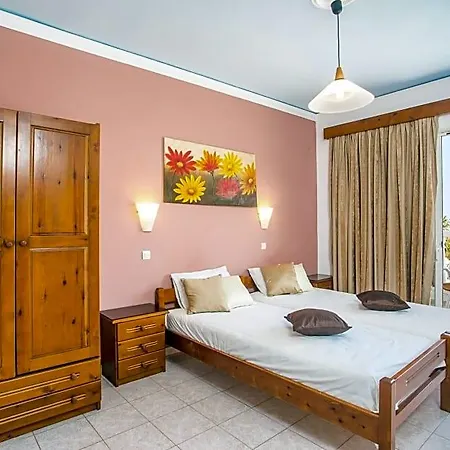 Iatridis Hotel